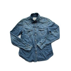 American Eagle Womens Size S Blue Denim Button Up Shirt Long Sleeve Pearl Snap